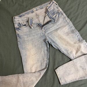 Old Navy Light Wash Skinny Jeans - Pale Blue